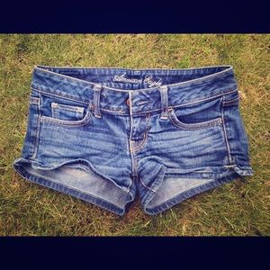 American Eagle Short Shorts